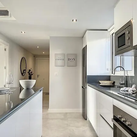 Via Celere 2328 Luxury Sea View شقة كاساريس